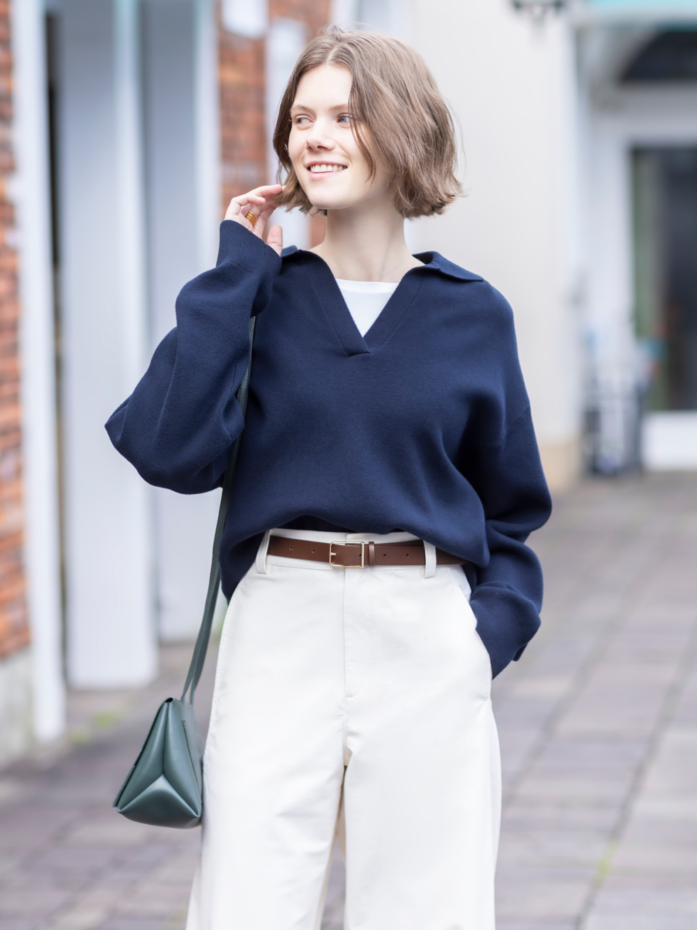 Uniqlo Navy V-Neck Sweater