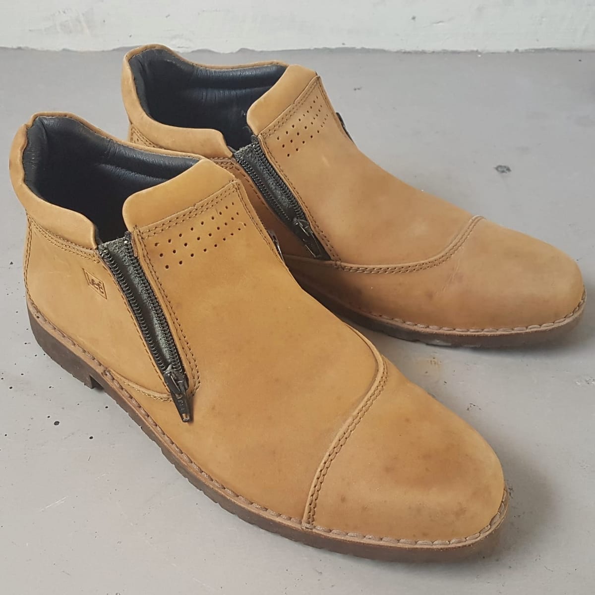 Retro LEE Zipper Boots, US 10, UK 9, EUR 43, Luxury Tan Leather Chelsea Boots, Sleek Western Design, Cosmopolitan, Cool 5” Ankle High Shoes, Timeless Classic, Nostalgic Appeal, Sophistication, Pop Culture, Geek, Rock Star, Urban Style, Cult Street Fashion - Photo 8