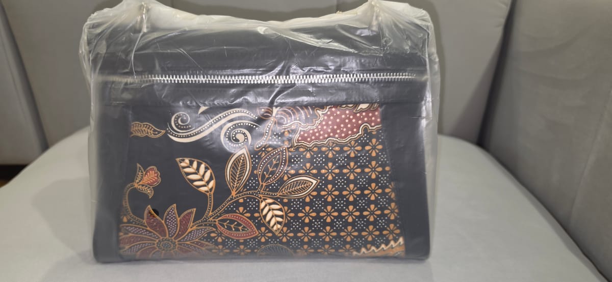 CFOB Black Handbag with Batik Vibes 🌸