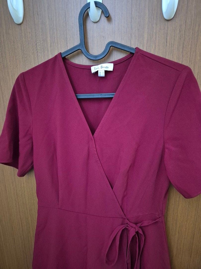 Love Bonito Chic Love, Bonito Burgundy Wrap Dress - Size S - Photo 4