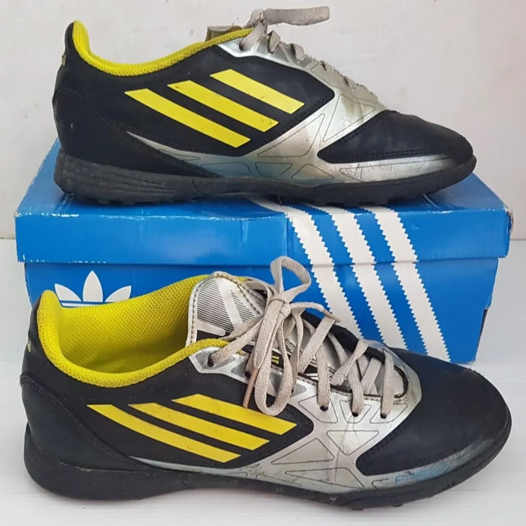 Adidas Original Adidas F 50 Futsal Shoes, Black, Silver & Yellow Boots, US 5.5, UK 5, EU 38, JP 240, Low Top, Soccer Turf Cleats, Cool Futsal Model, Adidas Football Boots, Active Lifestyle, Cosmopolitan, Soccer Shoes, Sophistication, Streetwise, Urban Style - Photo 4