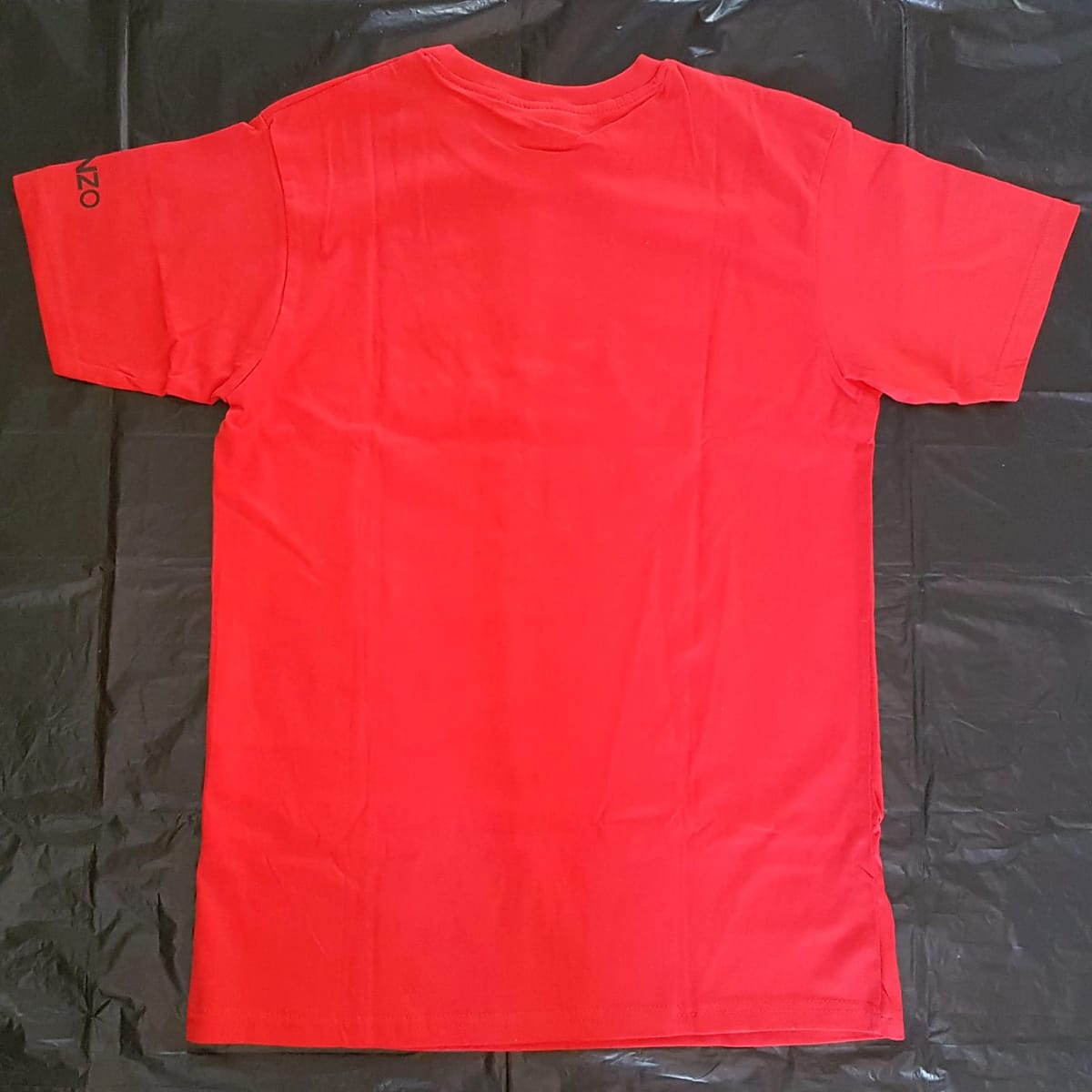 KENZO Retro KENZO Designer T-Shirt, Stunning RED Tee, Cosmopolitan, MEDIUM TIGER Graphic Top, Art décor TIGER Top, Sleek Fashion Wear, Eye-Catching, Streetwise, Sophistication, Pop Culture, Hip Hop, Rock Star, Luxury Living, Urban Style, Timeless Appeal - Photo 2