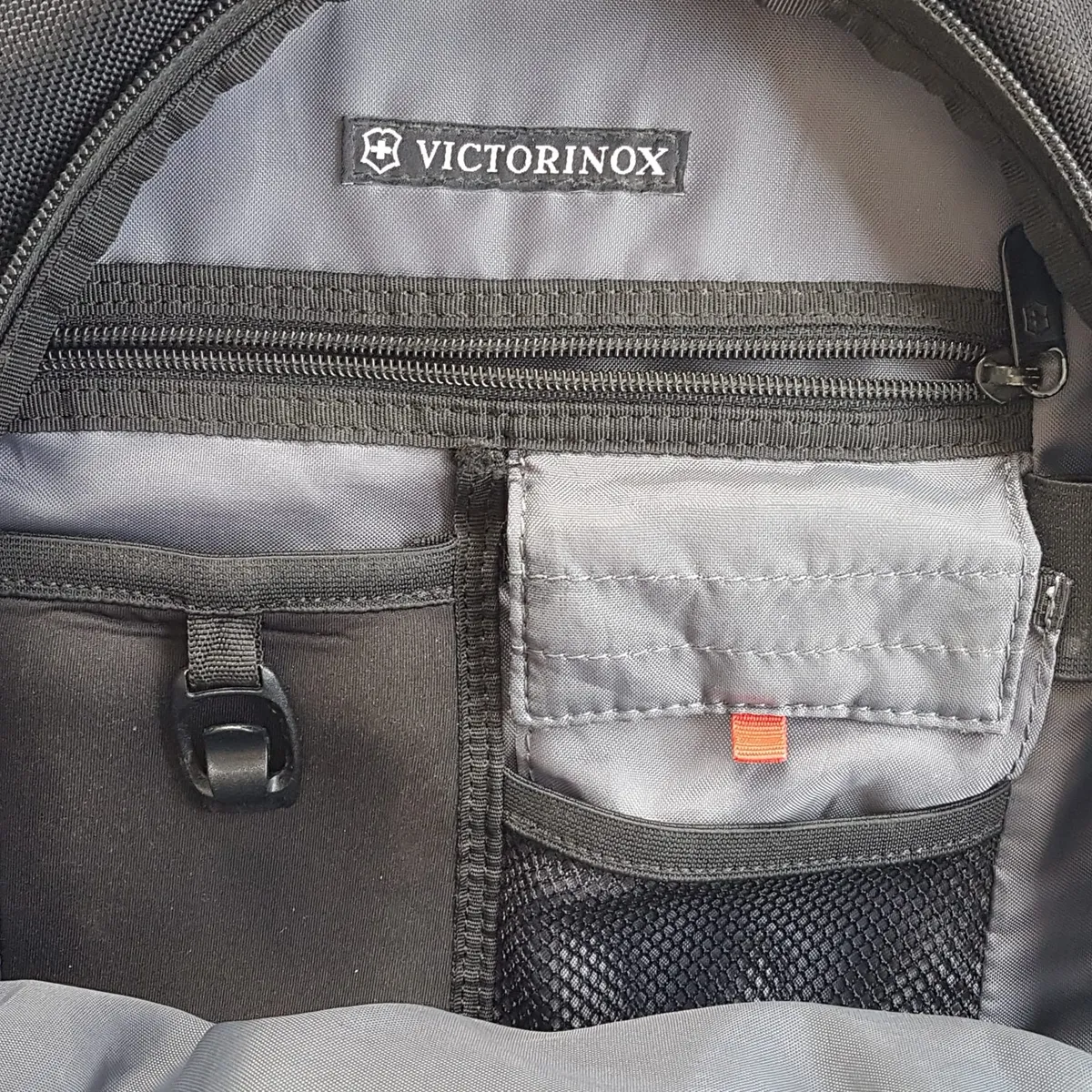 Victorinox SWISS Army Original Victorinox SWISS Army VX Sport EVO Compact Backpack, RETAIL $204, Black Haversack, Cool SWISS Cross Rucksack, Laptop bag, Padded Strap, Supportive Back Panel, Travel Pack, Cosmopolitan, Innovative Design, Sophistication, Streetwise, Everyday Bag - Photo 10