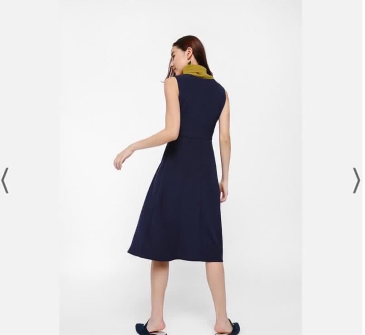 Love, Bonito Love, Bonito Colourblock Midi Dress - XS - Photo 5