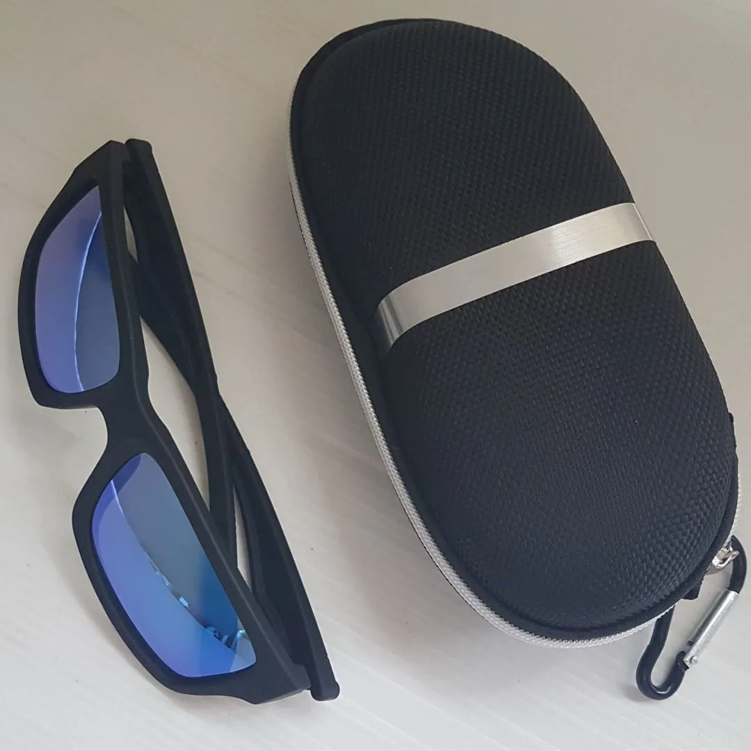 Johnson & Johnson Johnson & Johnson Vision Sunglasses, Polarized Blue Mirrored Lenses, UV Protection, Cosmopolitan, Sunshades, Sleek Designer Shades, Professional Eyewear, Safety Glasses, Cool Looking Goggles, Sophistication, Streetwise, Pop Culture, Everyday Fashion - Photo 4