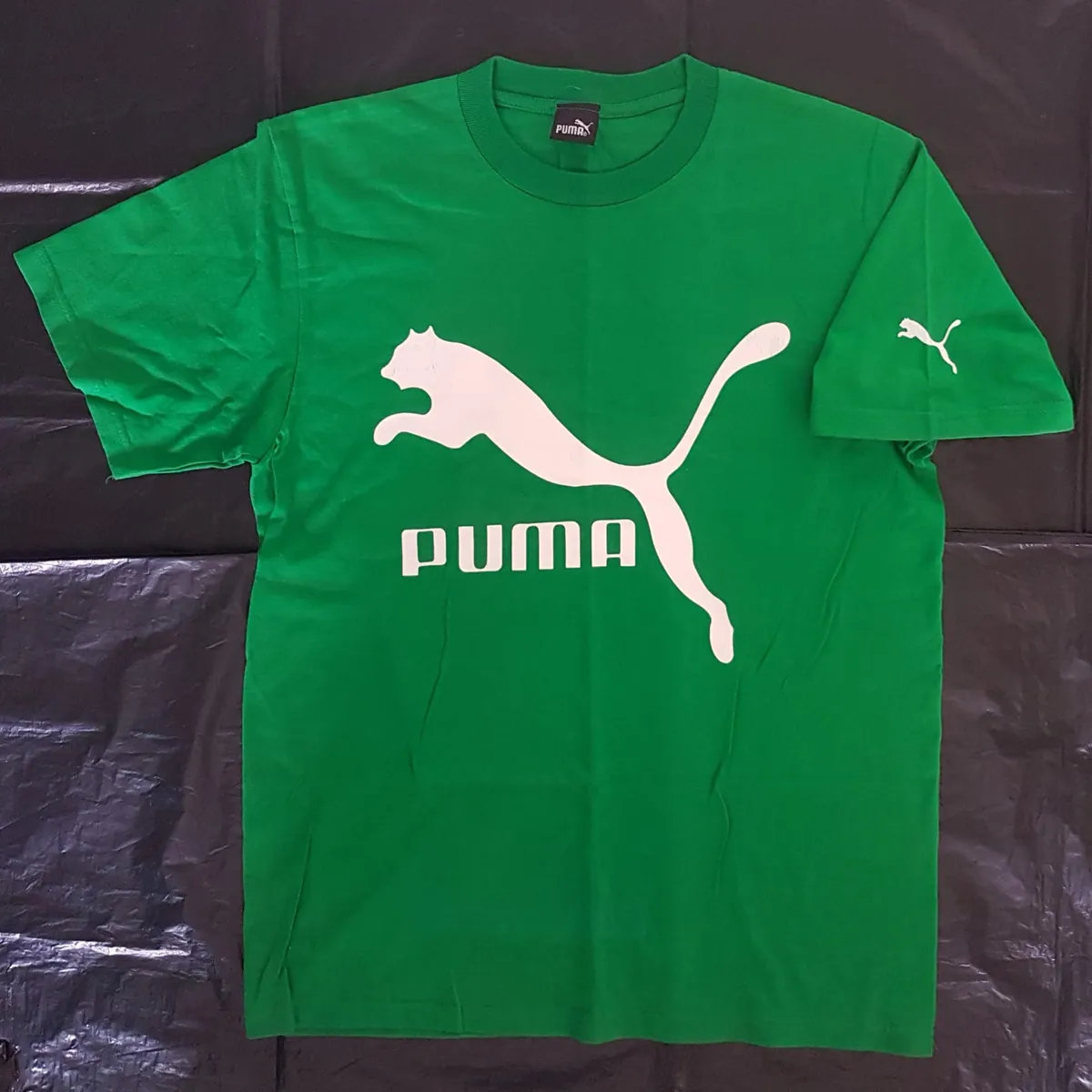 Original PUMA T-Shirt, Vibrant Green Shirt, White Puma Logo, Cosmopolitan, Sleek Designer Tee, Cool PUMA Large Top, Sophistication, Streetwise, Pop Culture, Hip Hop, Rock Star, Roadster, Summer Holidays, Cult Street Fashion, Urban Style