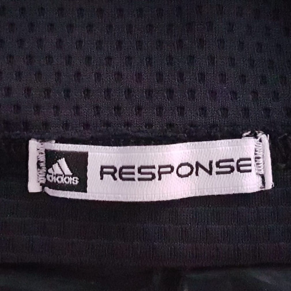 Adidas Original ADIDAS T-Shirt, Cool Black Response Singlet, 3 Side Yellow Stripes, Cosmopolitan, Athletic Tank Top, Adidas Sleeveless Shirt, Sleek Design, Sporty Top, Sophistication, Streetwise, Pop Culture, Cult Street Fashion, Urban Style, Timeless Appeal, Active Lifestyle - Photo 3