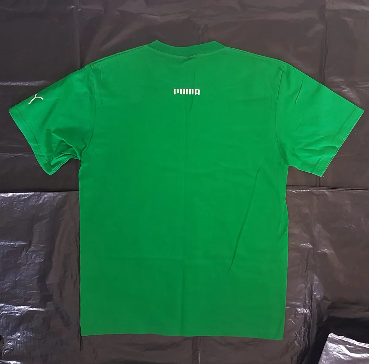 Puma Original PUMA T-Shirt, Vibrant Green Shirt, White Puma Logo, Cosmopolitan, Sleek Designer Tee, Cool PUMA Large Top, Sophistication, Streetwise, Pop Culture, Hip Hop, Rock Star, Roadster, Summer Holidays, Cult Street Fashion, Urban Style - Photo 4