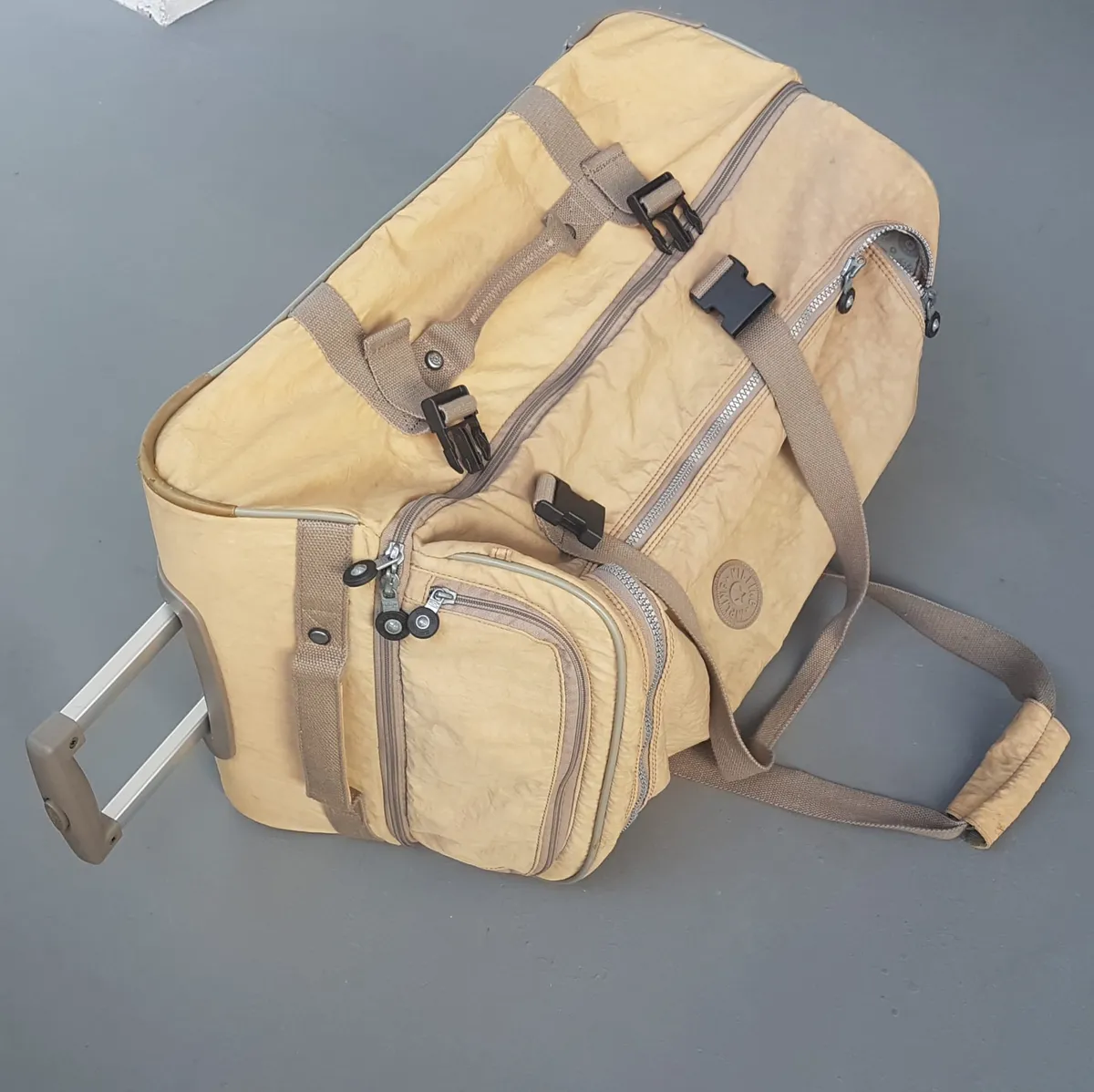 KIPLING Original KIPLING Luggage Bag, from Belgium, Khaki Kipling TEAGAN Model, Wheel Trolley, Retractable Handle, Interior with Kipling Monogram, RETAIL $418, Duffel, Business Pack, Travel Bag, Hand carry, Cult Street Fashion, Multi-Functional Use - Photo 5