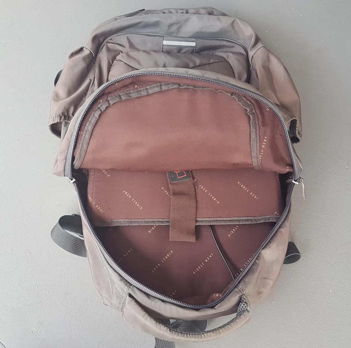 Jack Studio Original JACK STUDIO Backpack, Cool Taupe Gray Haversack, Cosmopolitan, Waterproof, Multiple Compartments, Multiple Zippers, Multi-Tier Organizational Pockets, Side Compression Buckle, Laptop, Travel Pack, Everyday Bag, Sophistication, Streetwise - Photo 4