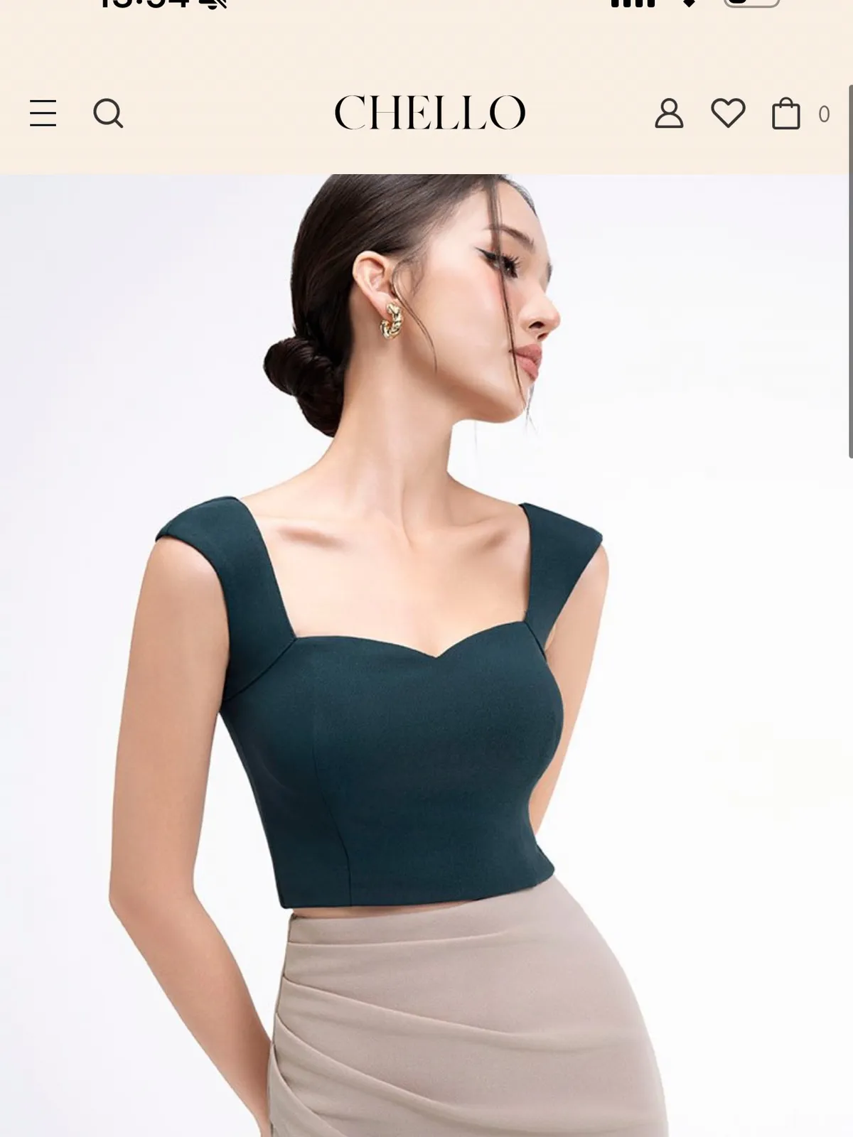 Chello CHELLO Eliana Padded Sweetheart Cap Sleeves Top in Emerald Green