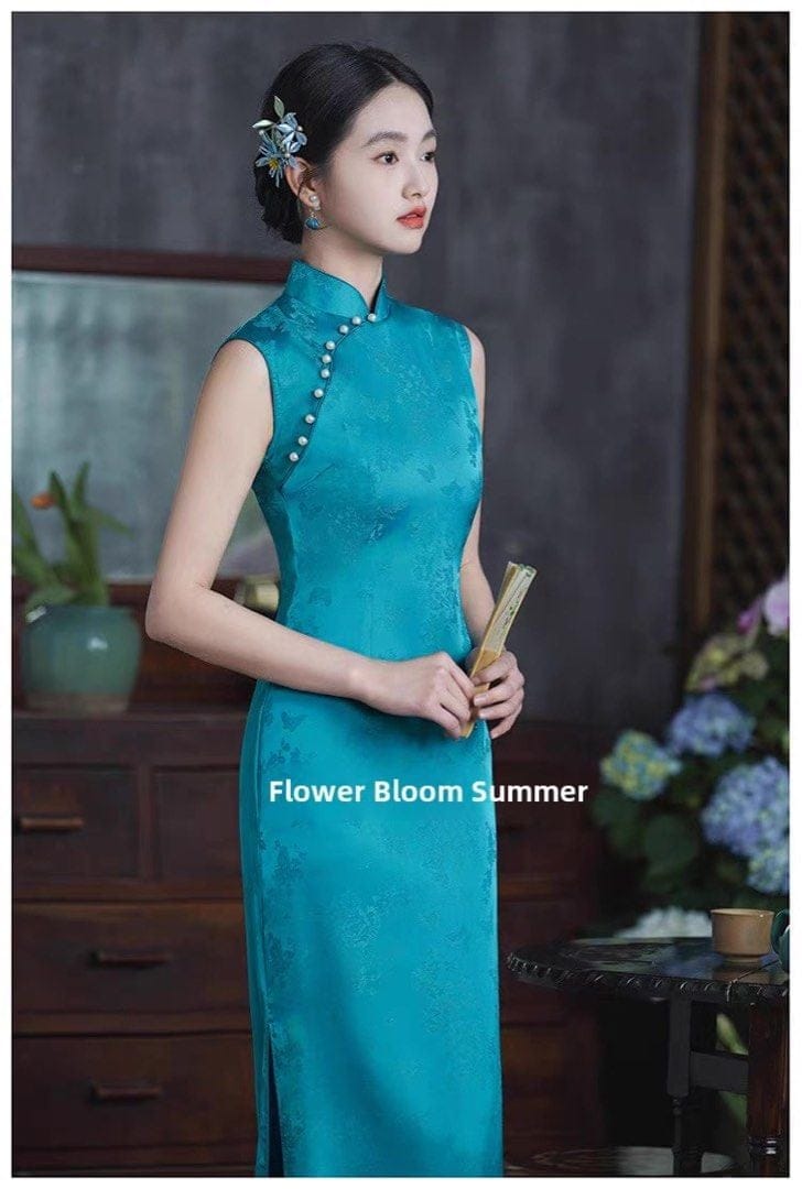 Elegant Vintage Blue Cheongsam – Timeless Vibes - Photo 5