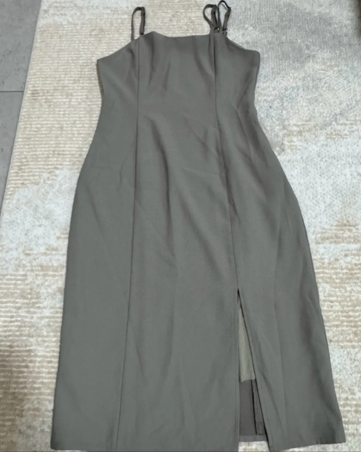Chic Grey Midi Dress