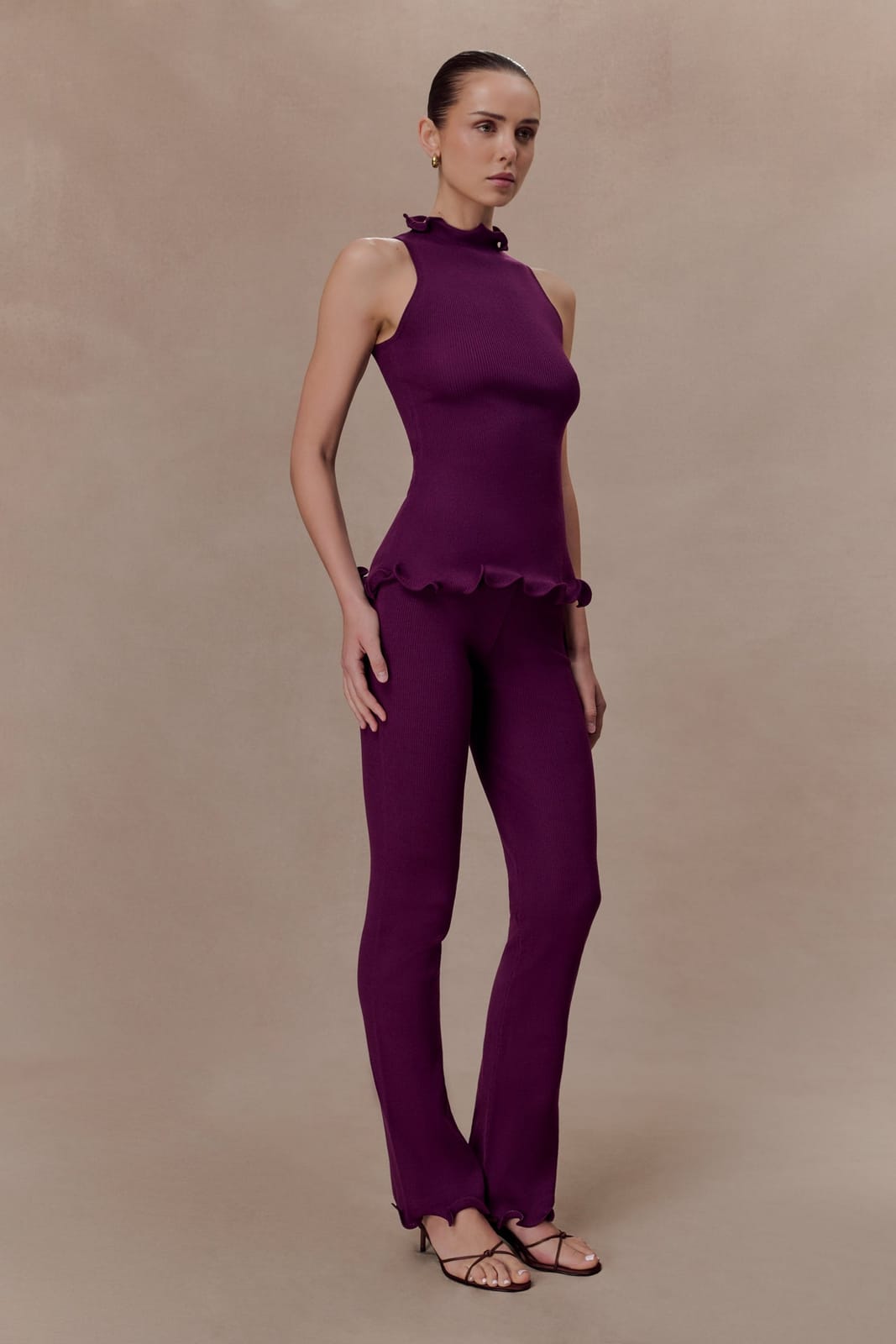 BNWT Meshki Ribbed High Waisted Pants With Wire Hem - Plum - Photo 2
