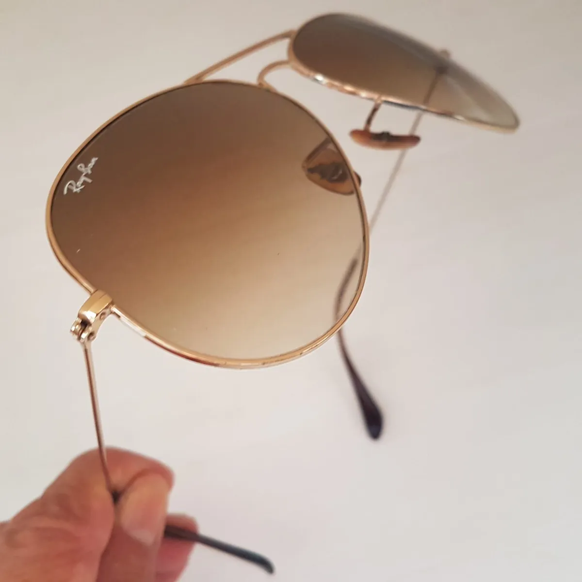 RAYBAN Original RAYBAN Sunglasses, Model RB3025, Aviator LARGE Metal 001, RETAIL $295, Bausch & Lomb USA, Gold Frame, Brown Gradient Lenses, Full Rim, Cat 3 UV Protection, Polarized, Classic Aviator Eyewear, Top Gun, Maverick, Tom Cruise, Legendary Pilot Fashion - Photo 4