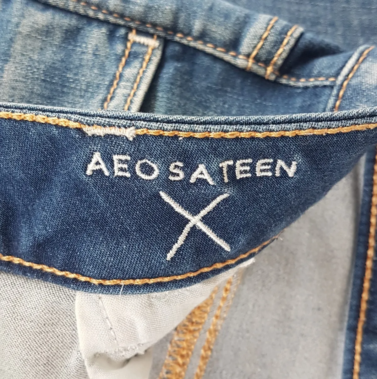 American Eagle Outfitters Original American Eagle Outfitters Denim Jeans, Hi-Rise Jegging, Super Super Stretch, US 0, UK 4, EU 32, AEO SA TEEN, Cool Distressed Bottoms, Bootcut, Destroyed Knees Model, Sophistication, Pop Culture, Hip Hop, Rock Star, Timeless Classic, Urban Style - Photo 9