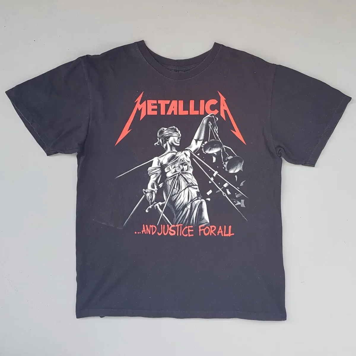 Retro METALLICA T-Shirt, Vintage 2000 Tee, Graphic and Justice for All, Cool Black Top, Cosmopolitan, Rock N Roll, Sophistication, Streetwise, Urban Style, Pop Culture, Hip Hop, Rock Star, Summer Holiday, Cult Street Fashion