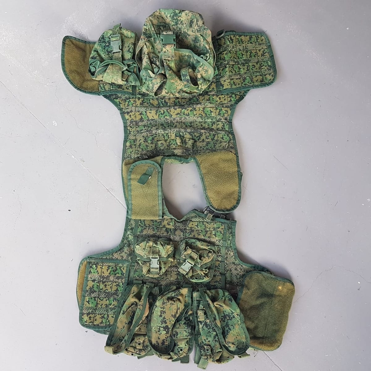 Retro LBS, Hip Belt Harness, Combat SBO, Load Bearing System, Airsoft, Cosplay, Reservists, Movie Props, Military Tactical Chest Rig Vest, Integrated Load Bearing Vest, Vintage ILBV, Rare Collectibles, Souvenir Hunter, Decorative Display, Studio Exhibit, Showpiece - Photo 5