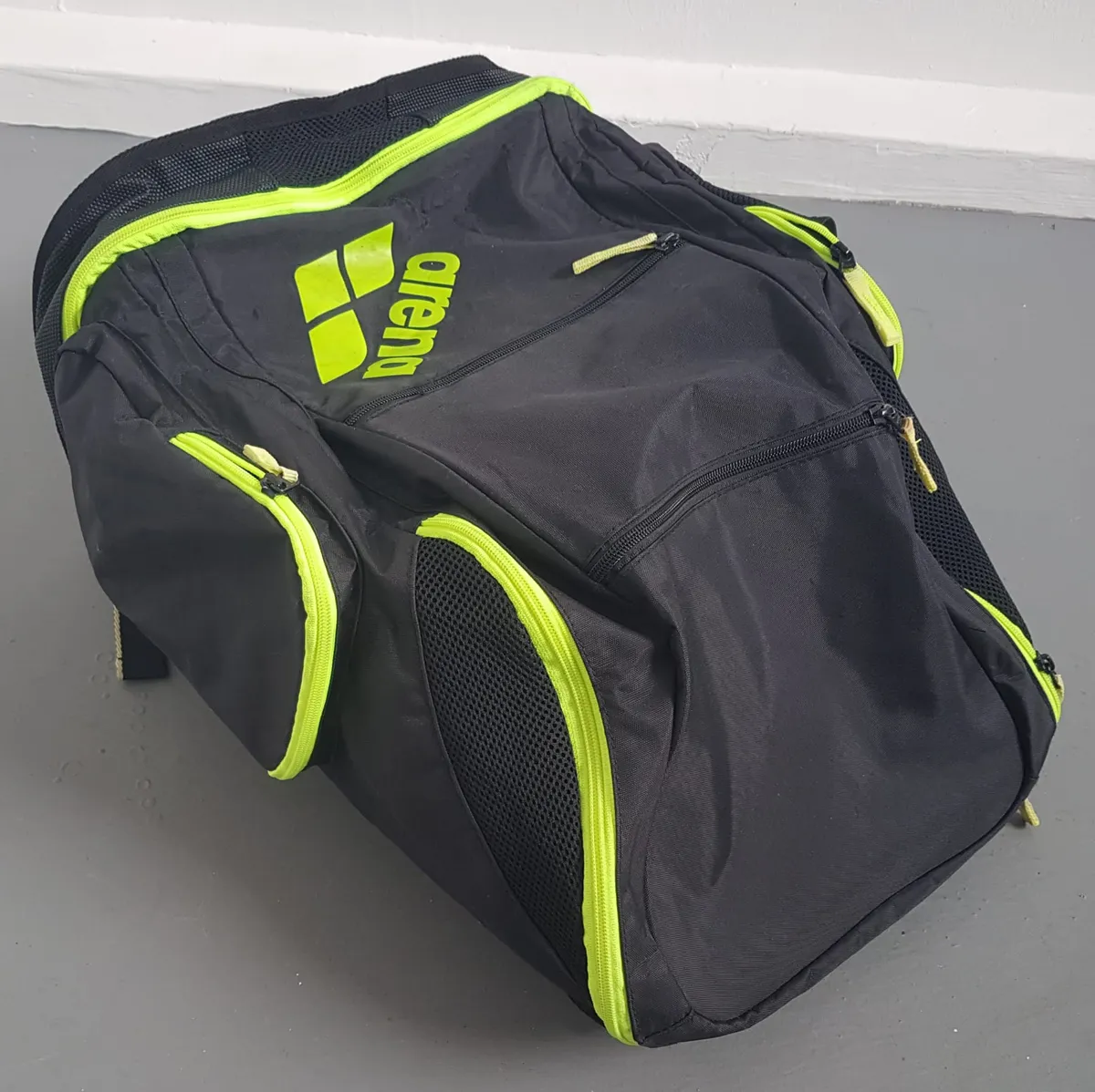 ARENA Original Arena Spiky 2 Large Fluro Yellow Backpack, 40 Liter Haversack, Travel Pack, Cosmopolitan, Sleek Designer Bag, U-Shaped Top Opening, Extra Bottom Compartment, Padded Straps, Sophistication, Pop Culture, Urban Style, Timeless Appeal, Everyday Bag - Photo 2