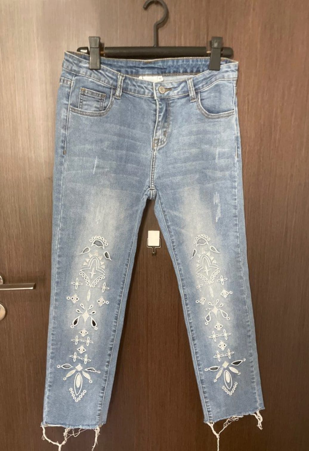 Boho Embroidered Distressed Jeans (Iroo)