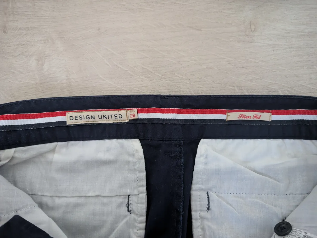 Design United Korean Brand Cotton Navy Shorts  - Photo 3