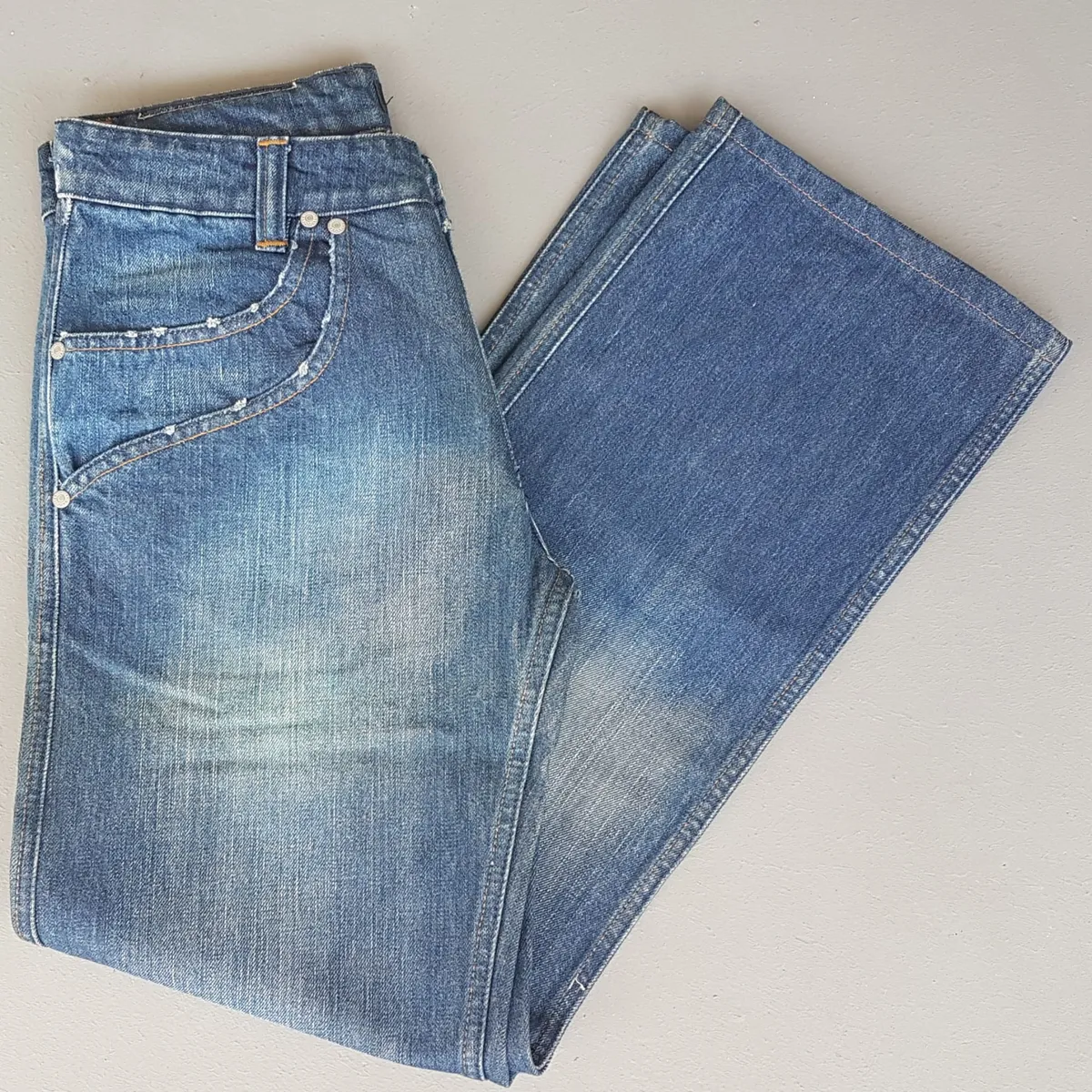 Dolce & Gabbana Retro DOLCE & GABBANA Denim Jeans, Cool Bootcut Flare Jeans, Size 29 D&G Bottoms, Double Front & Back Pockets, ITALIAN Designer Wear, Sophistication, Nostalgic Appeal, Vintage Pants, Timeless Classic, Luxury Living, Pop Culture, Cult Street Fashion - Photo 5