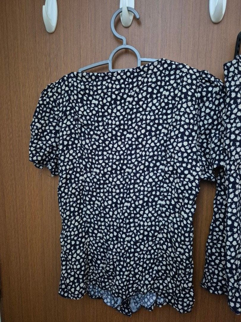 Mango Mango Floral Navy Top & Skirt Set - XS, Super Cute! - Photo 7