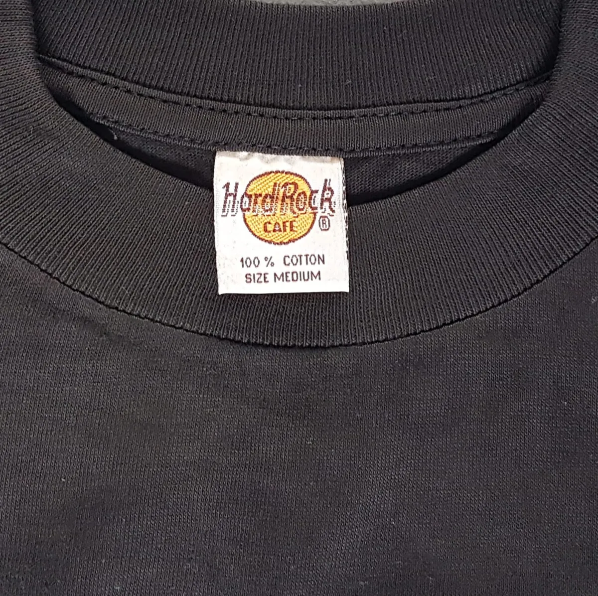 Hard Rock Cafe Retro Hard Rock Cafe Copenhagen T-Shirt, Black Crewneck Tee, MEDIUM Top, Classic Globe Logo, Souvenir, Cosmopolitan, Urban Style, Timeless Appeal, Ready-to-wear, Sophistication, Pop Culture, Hip Hop, Rock Star, Cult Street Fashion, Summer Holiday - Photo 4