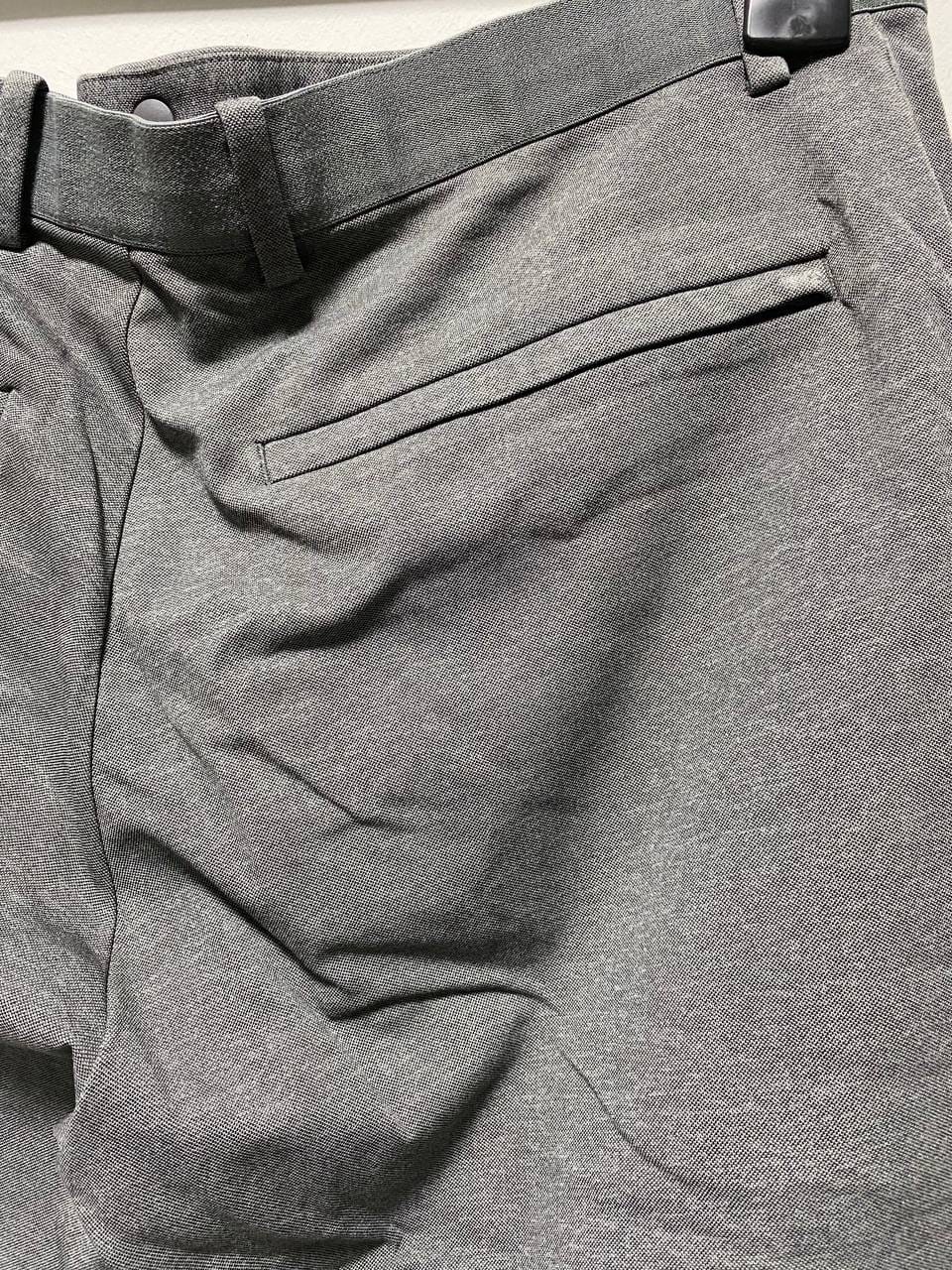 Uniqlo UNIQLO Men's Grey Pants (Size L) - Photo 4
