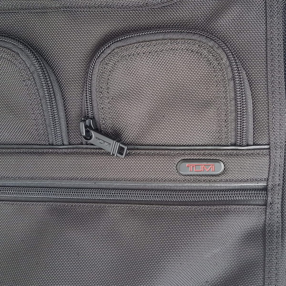 TUMI Original TUMI Briefcase, with Sling, Cosmopolitan, Sleek CHUA Model, Alpha 3 Expandable Organizer, Continental, Gen 4.3 Ballistic Compact Large 17.5” Laptop Briefcase, Luxury Business Bag, Attache Case, Timeless Appeal, Urban Style, RETAIL >$800 - Photo 10