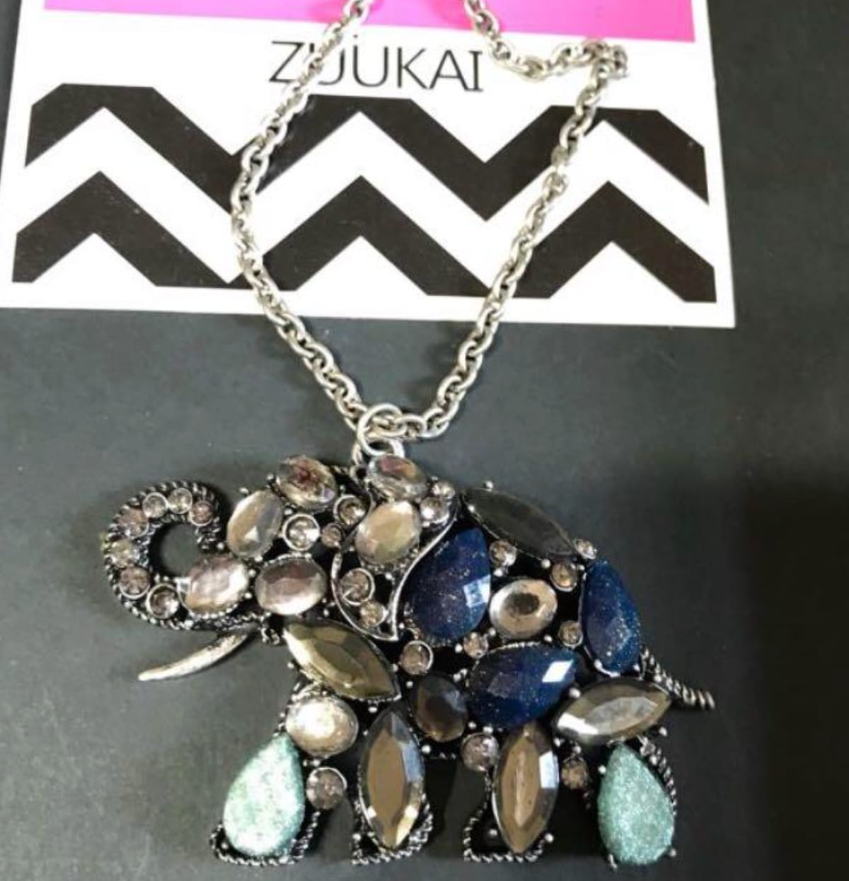 ZJUKAI Glitzy Elephant Pendant Necklace