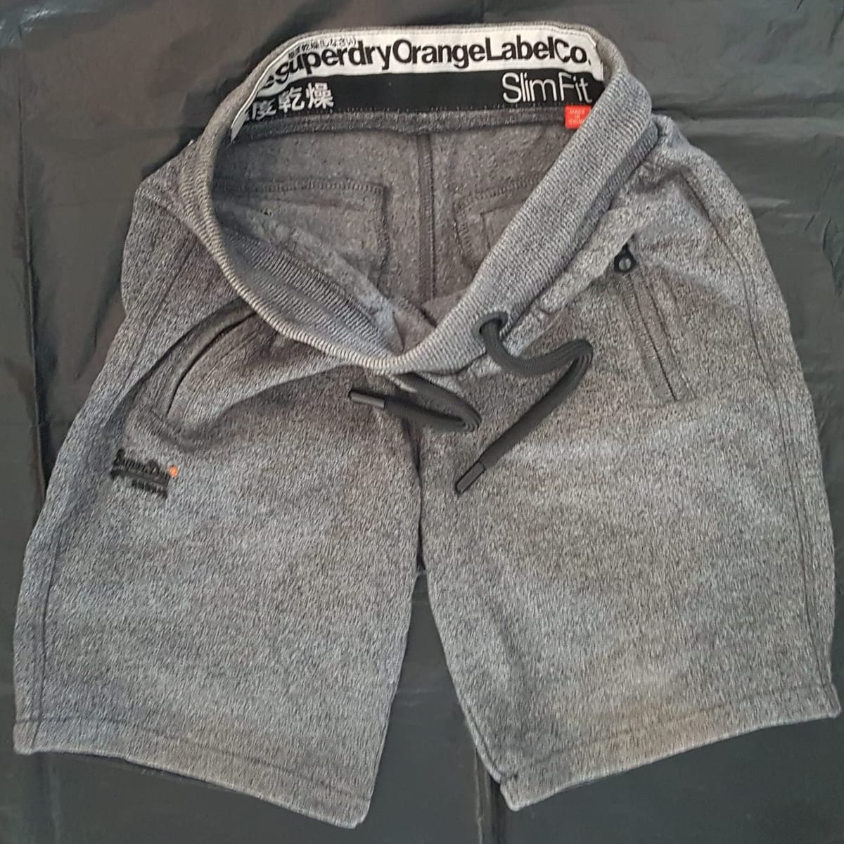 Superdry Original Superdry Designer Shorts, Cool Gray Sweatpants, Cosmopolitan, The Superdry Orange Label Co, Sleek Slim Fit Model, XS Bottoms, Luxury Lifestyle, Timeless Appeal, Urban Style, Sophistication, Streetwise, Pop Culture, Geek, Cult Street Fashion - Photo 3
