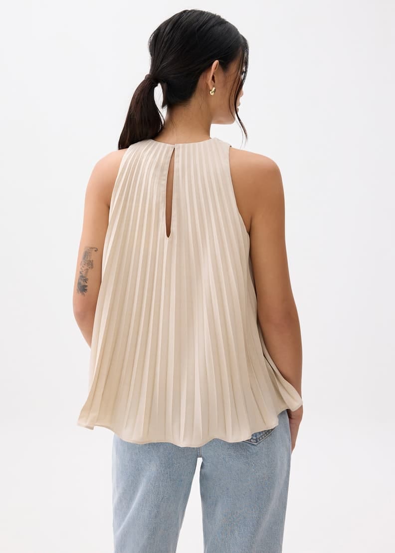 Love, Bonito Love Bonito Pleated Round Neck Shell Top - Photo 2