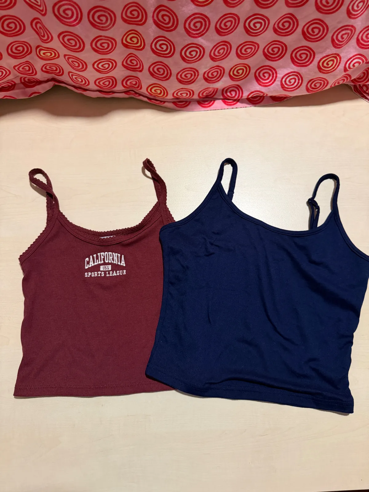 tank tops - Photo 2