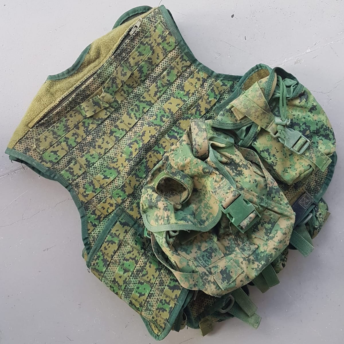 Retro LBS, Hip Belt Harness, Combat SBO, Load Bearing System, Airsoft, Cosplay, Reservists, Movie Props, Military Tactical Chest Rig Vest, Integrated Load Bearing Vest, Vintage ILBV, Rare Collectibles, Souvenir Hunter, Decorative Display, Studio Exhibit, Showpiece - Photo 6