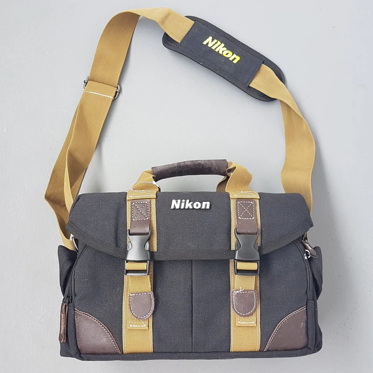 NIKON Original NIKON Fashion Bag, Camera Bag, DSLR Shoulder Bag, Cosmopolitan, Cool Black, Khaki & Brown Carrier, Adjustable Sling, 5 Protective Slots, Camera Body, Lenses & Accessories, Waterproof, Timeless Appeal, Sophistication, Streetwise, Outdoor Gear - Photo 7