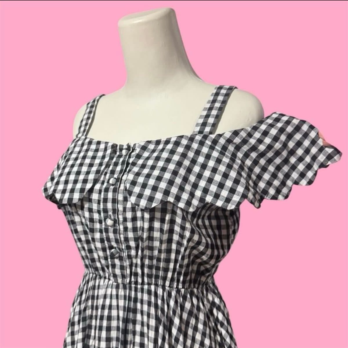 Chic Black & White Gingham Midi Dress - Photo 2