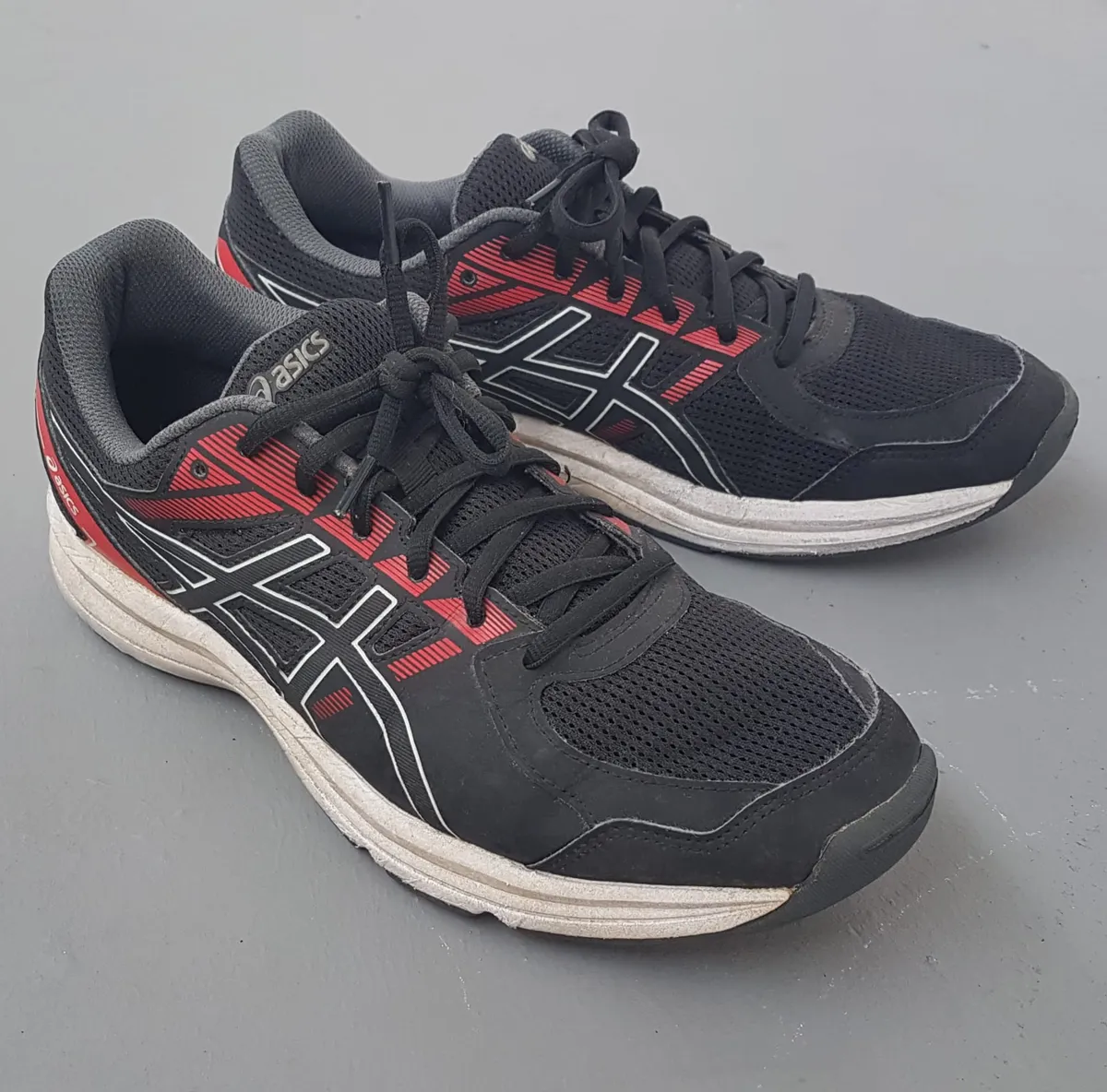 Original ASICS GEL-JOLT Running Shoes, US 10, UK 9, EUR 44, CM 28, Cosmopolitan, Cool Black & Red Sneakers, Pop Culture, Cult Street Fashion, Urban Style, Active Lifestyle, Timeless Appeal, Streetwise, Roadster, Everyday Shoes