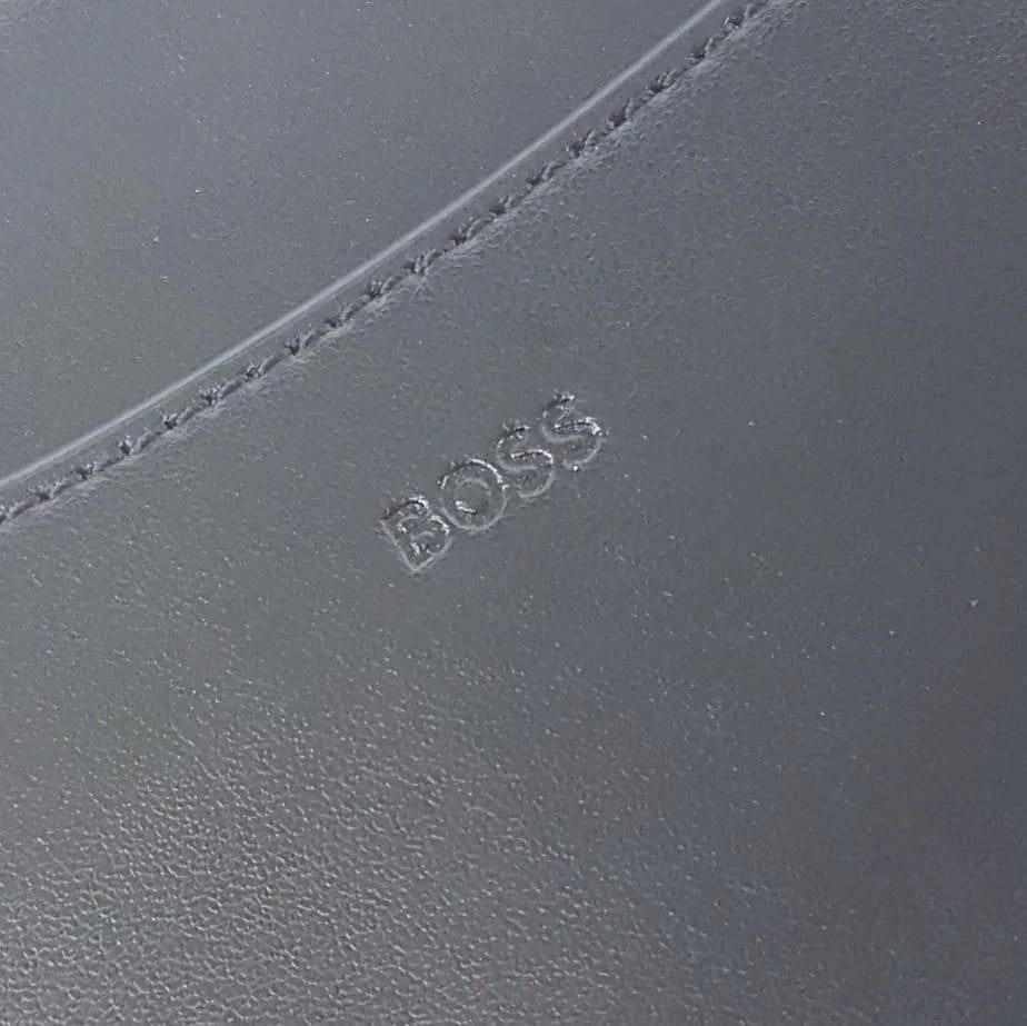 Luxury HUGO BOSS Bag, Cool Cross-body Model, Classic Black Leather Handbag, Soft Boss Case, New with Tag, RETAIL $800+ - Photo 4