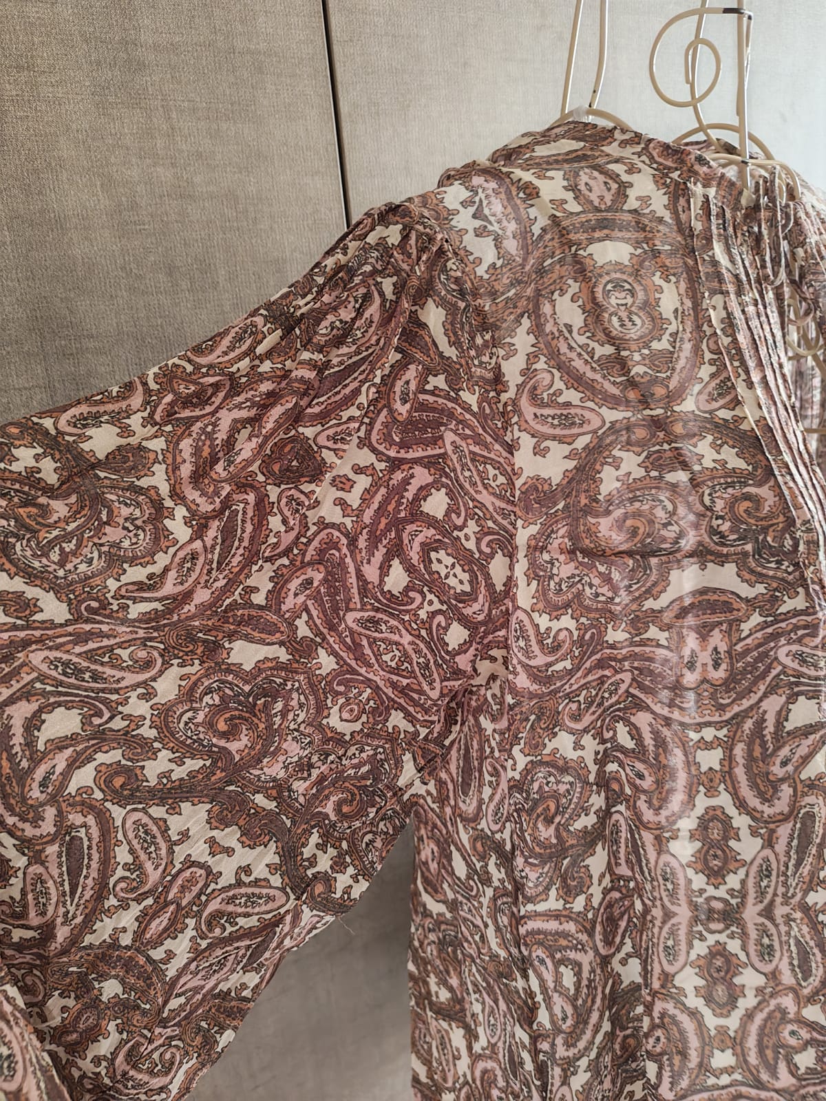 C label Silk Paisley printed bubble sleeves blouse - Photo 4