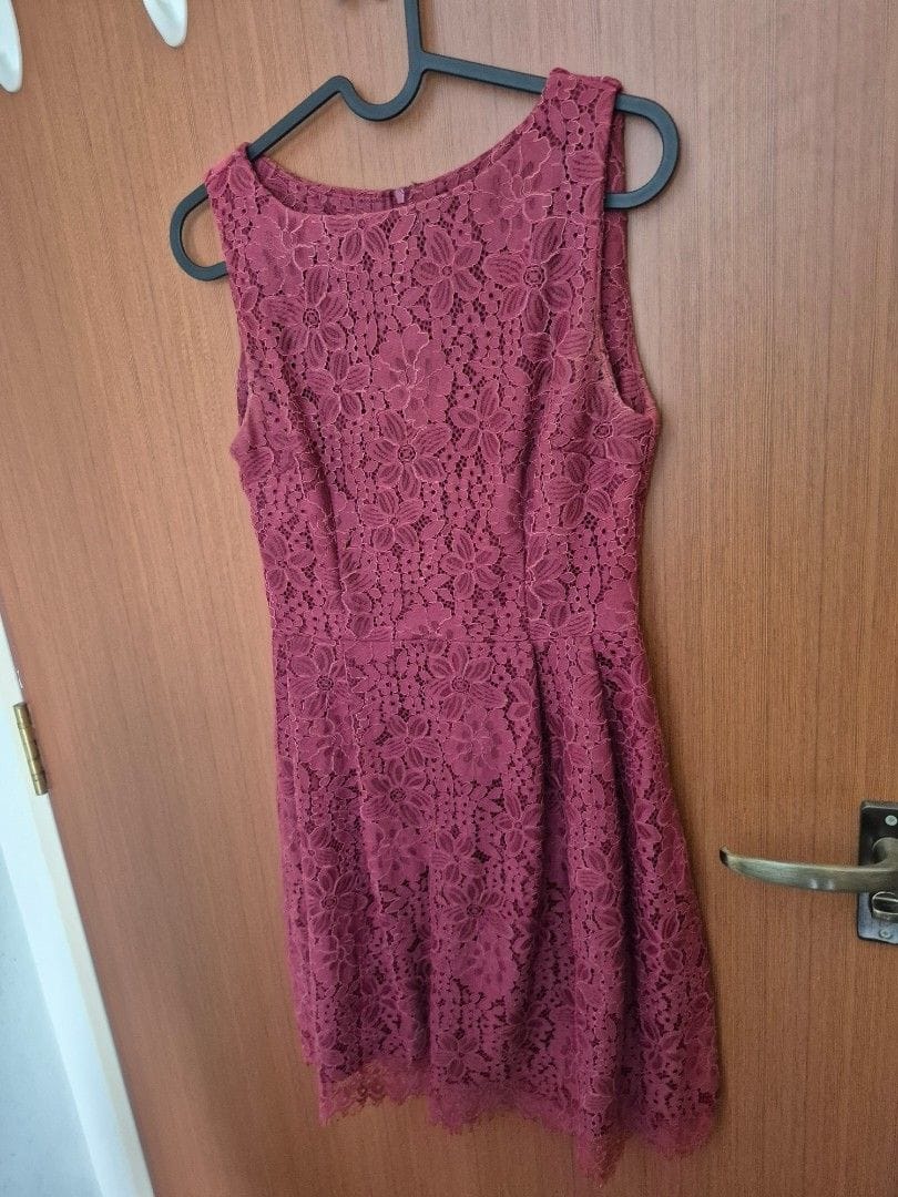 Fayth Fayth Maroon Lace Dress - Classy & Perfect for a Night Out - Photo 2