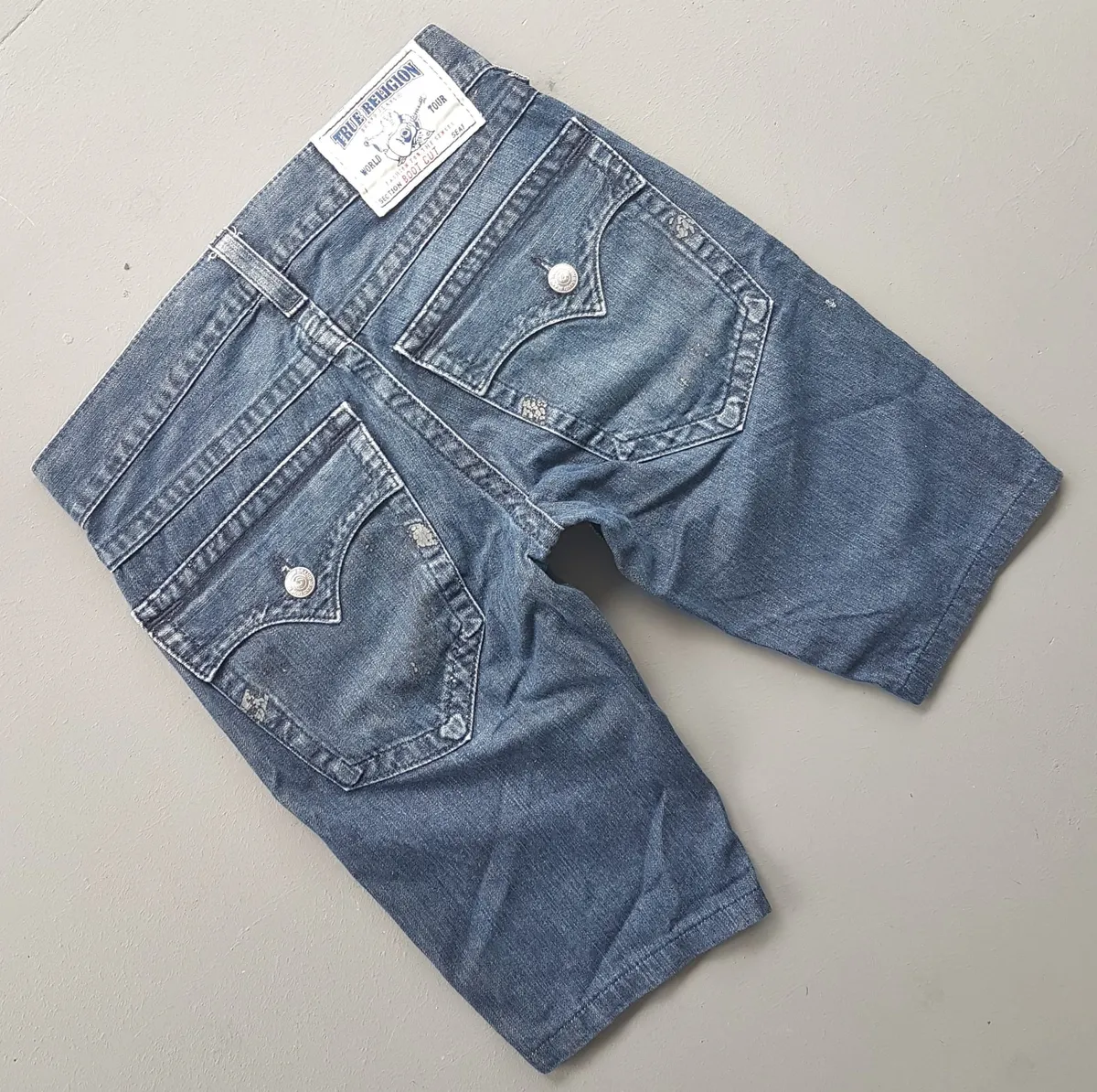 True Religion Vintage True Religion Denim Jeans, Retro Laughing Buddha Denim Shorts, Made in USA, Original World Tour Model, Cool Size 28 Bottoms, Cosmopolitan, Sleek Designer Wear, Sophistication, Timeless Appeal, Pop Culture, Hip Hop, Rock Star, Cult Street Fashion - Photo 5