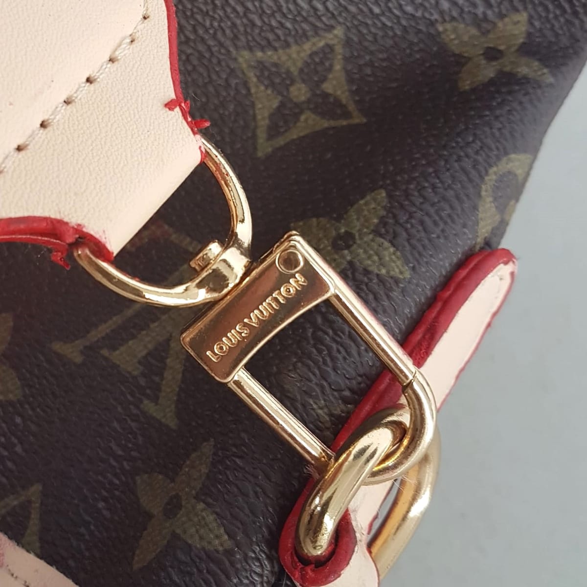 Louis Vuitton Exclusive Louis Vuitton Bag, LV Monogram Tote Bag, Cosmopolitan, LV Hand carry, Crossbody, Sling Bag, Made in FRANCE, Continental, Luxury Handbag, Duffel, Sleek Design, Inspirational, Sophistication, Streetwise, Pop Culture, Cult Street Fashion, Urban Style - Photo 6