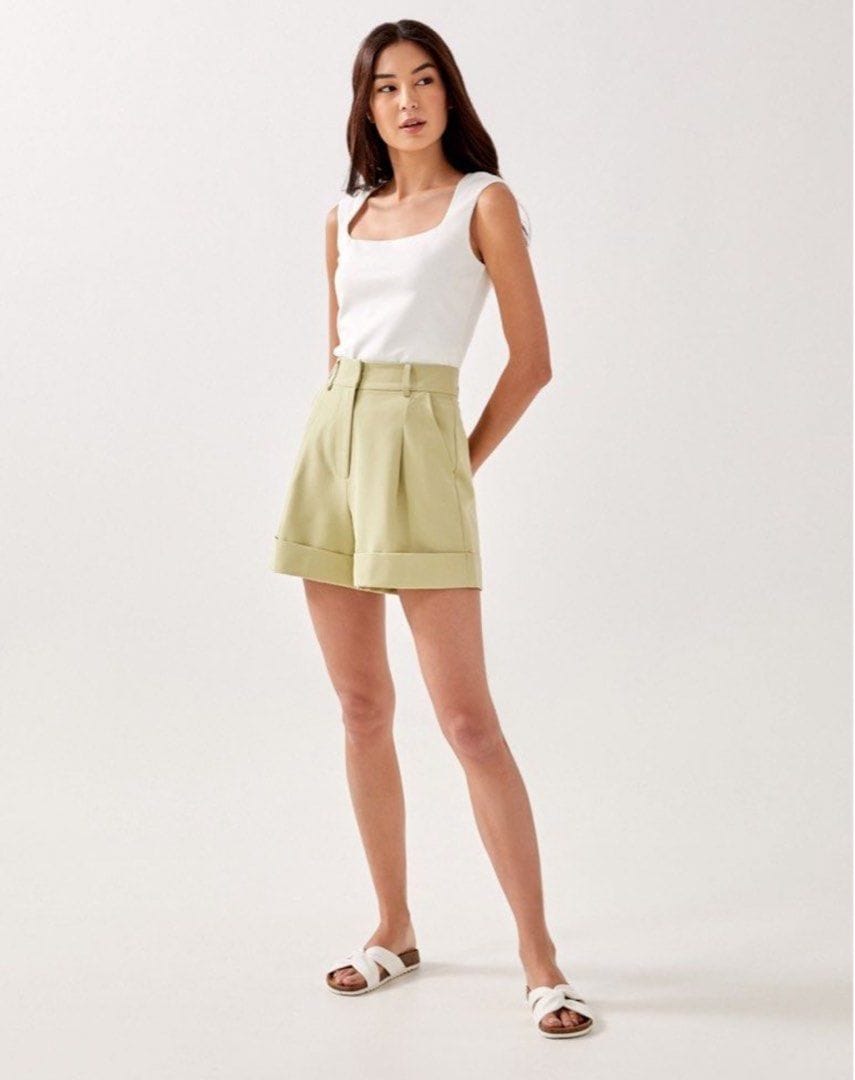 Love, Bonito Love Bonito Hira Tailored Shorts in Apple Green in Size XS - Photo 2