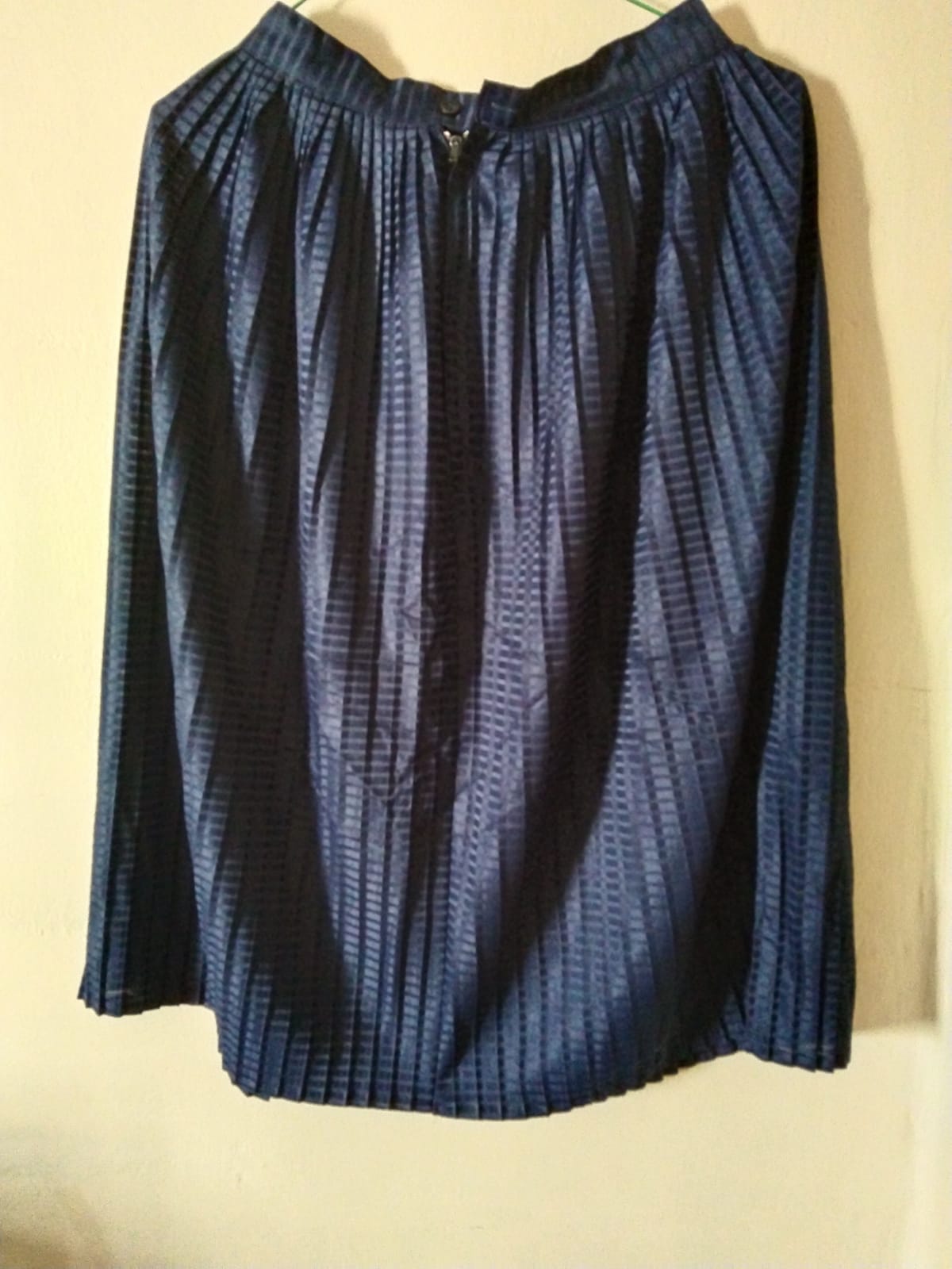 Vintage Navy Pleated Midi Skirt