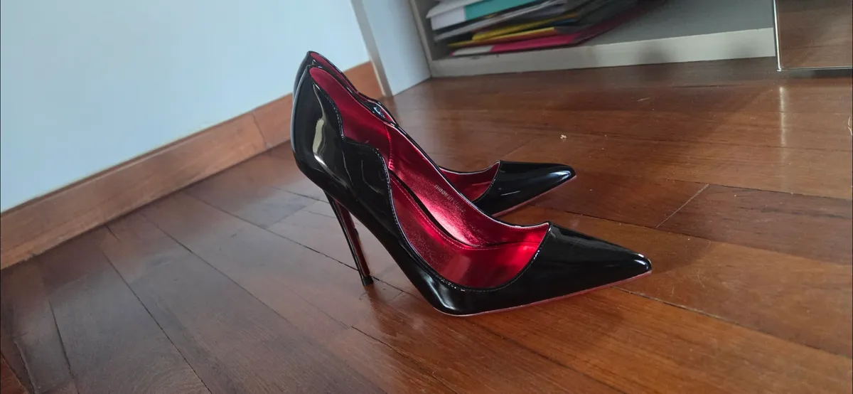 Eloshman Sleek Black Patent Stilettos 12cm