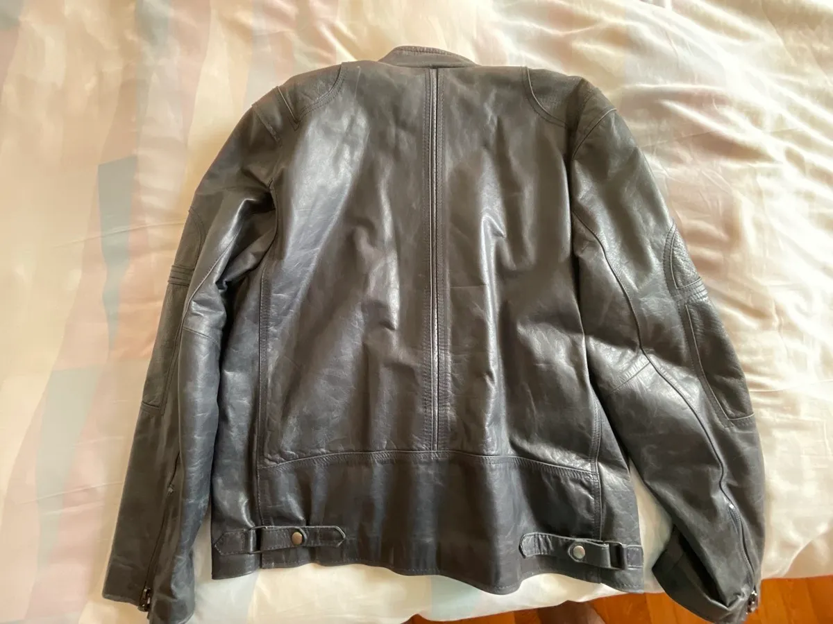 Australian Designer Sleek Black Leather Jacket - Photo 2