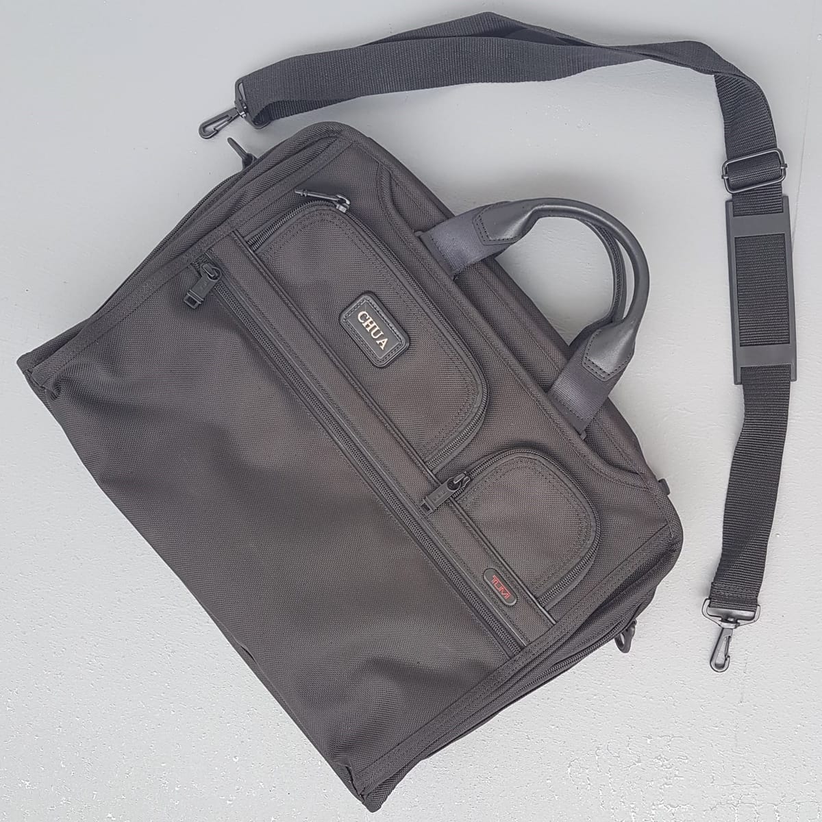TUMI Original TUMI Briefcase, with Sling, Cosmopolitan, Sleek CHUA Model, Alpha 3 Expandable Organizer, Continental, Gen 4.3 Ballistic Compact Large 17.5” Laptop Briefcase, Luxury Business Bag, Attache Case, Timeless Appeal, Urban Style, RETAIL >$800 - Photo 9