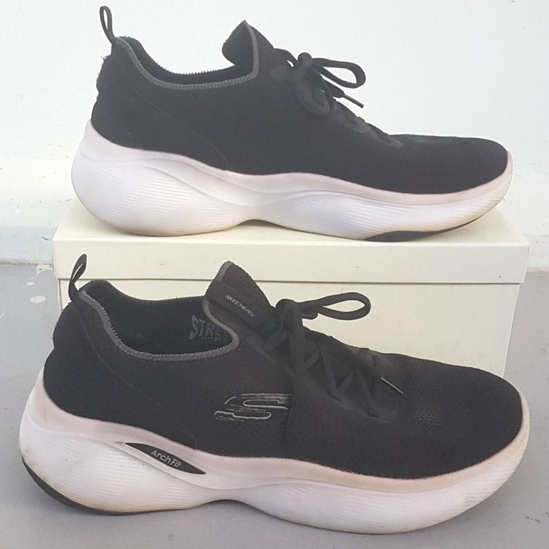 Skechers Arch Fit Infinity Sneakers (US 12, UK 11)