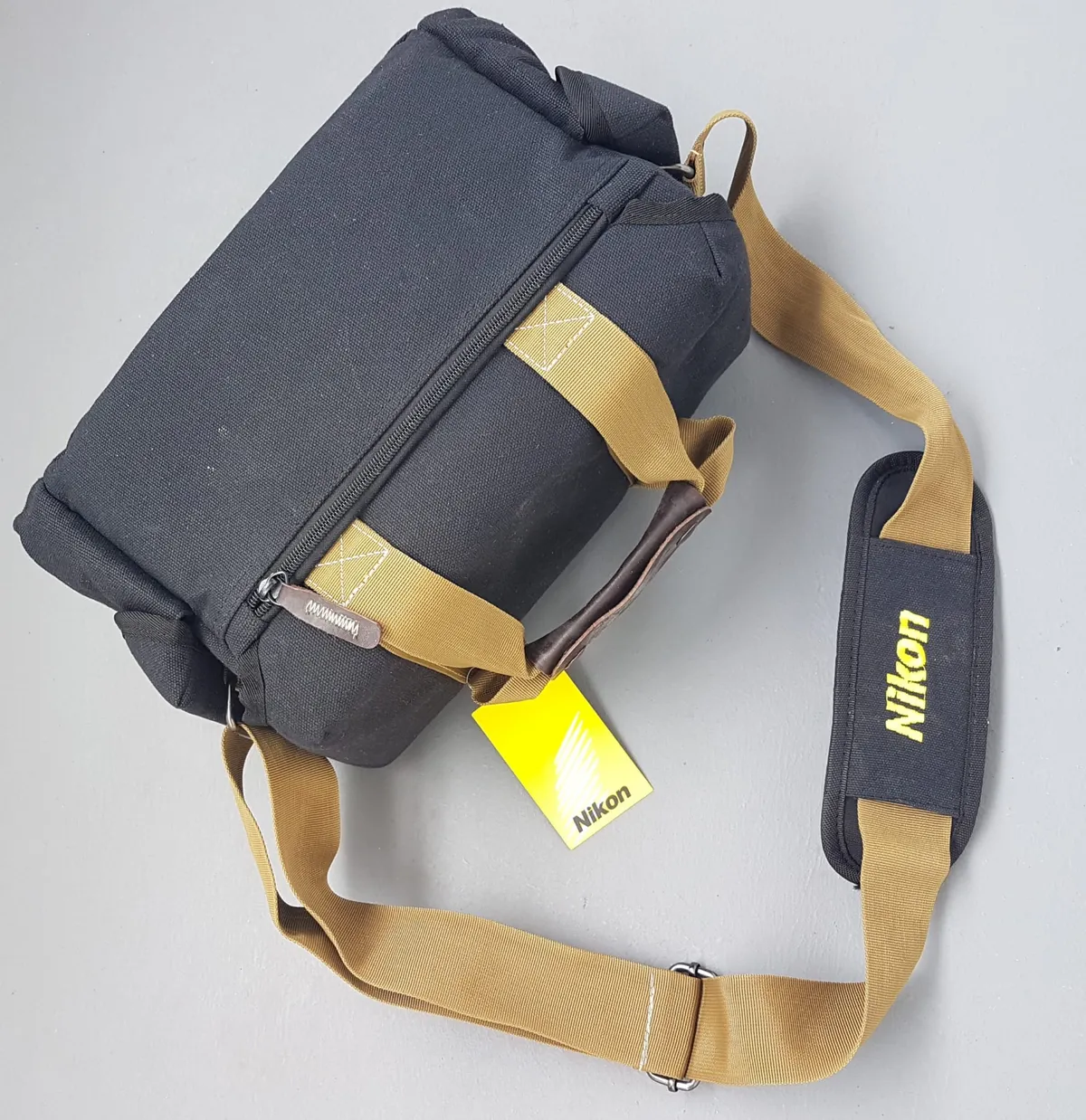 NIKON Original NIKON Fashion Bag, Camera Bag, DSLR Shoulder Bag, Cosmopolitan, Cool Black, Khaki & Brown Carrier, Adjustable Sling, 5 Protective Slots, Camera Body, Lenses & Accessories, Waterproof, Timeless Appeal, Sophistication, Streetwise, Outdoor Gear - Photo 8